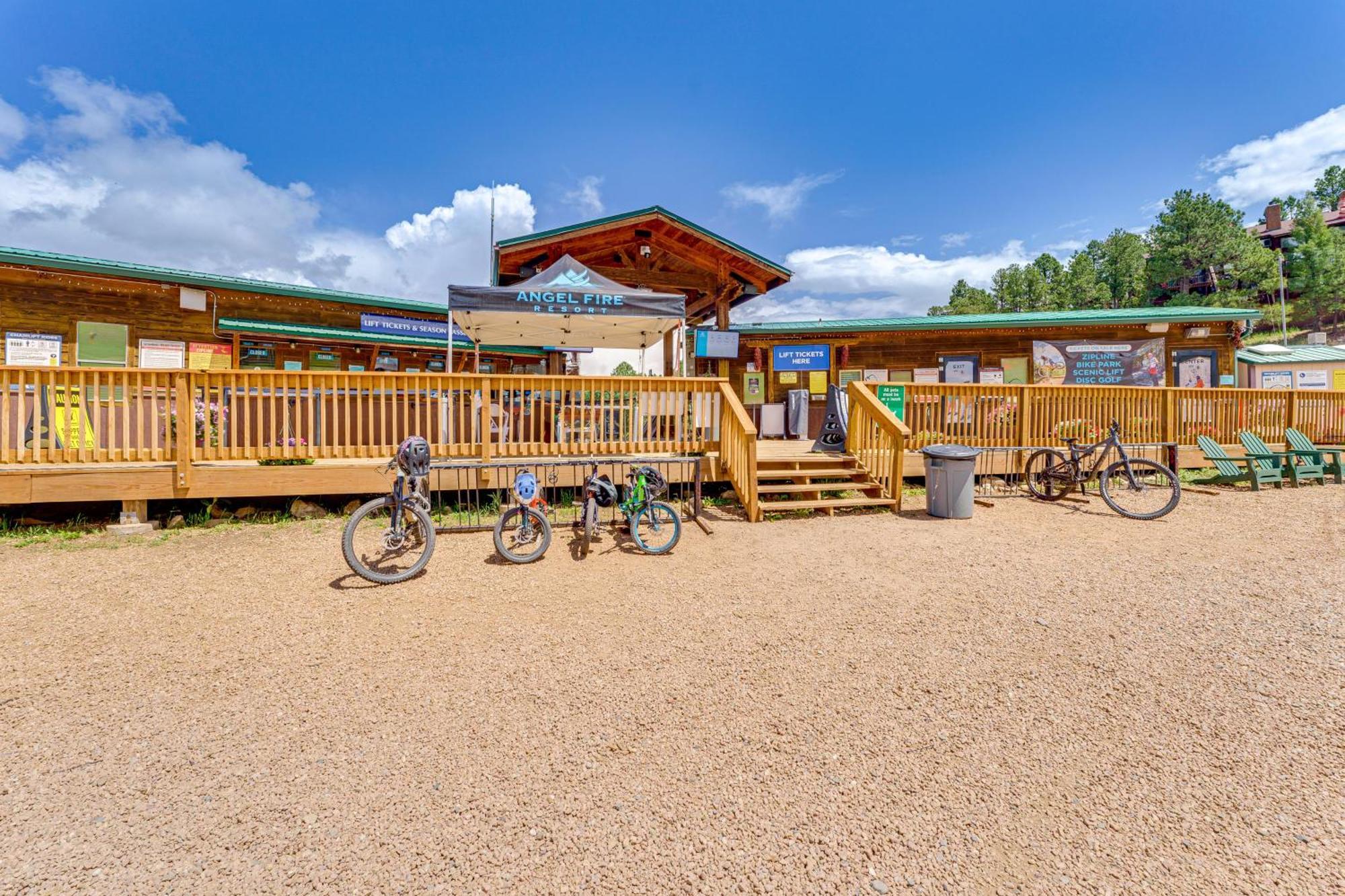 Angel Fire Mountain Condo Steps To Ski Resort! מראה חיצוני תמונה